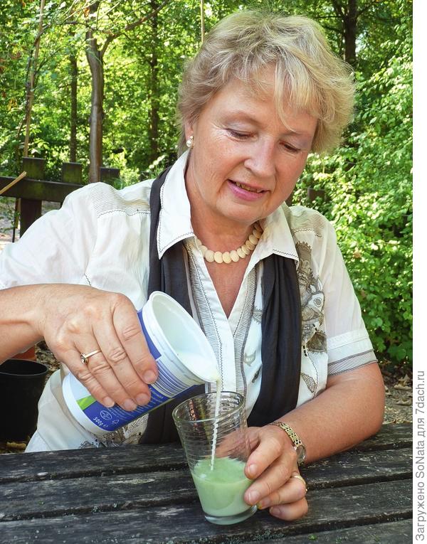 Урсель Бюринг, руководитель школы лекарственных растений в немецком городе Фрайбурге, составила на основе целебных трав лечебную программу, рассчитанную на несколько недель.