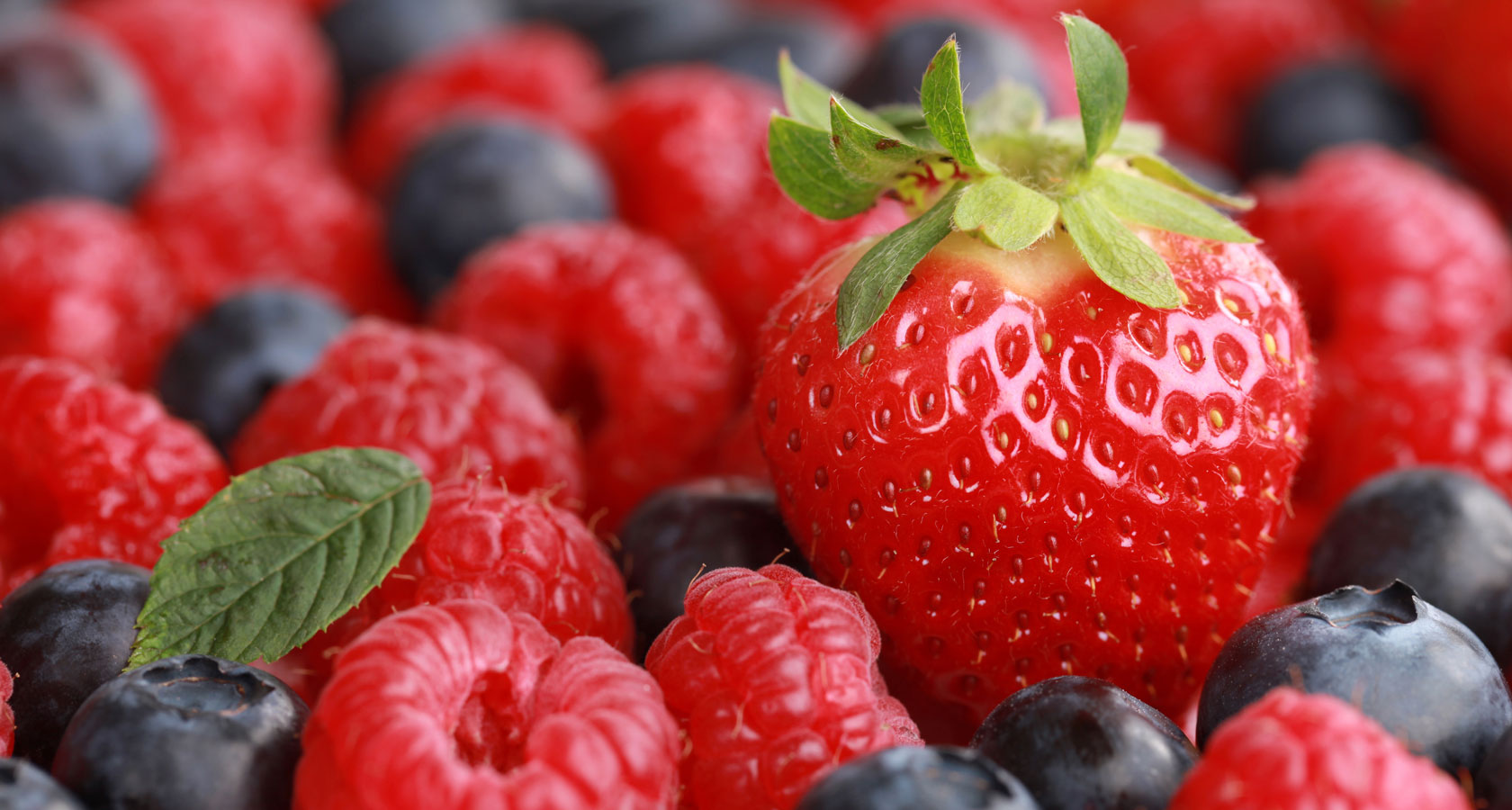 Фрукты и ягоды — самая полезная еда