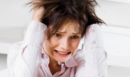 причины мигрени у женщин 